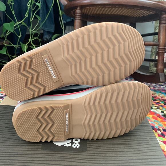 Women’s Sorel Joan of Arctic Knit Gray & Hot Pink Waterproof Snow Rain Boots - 8 - Picture 7 of 10